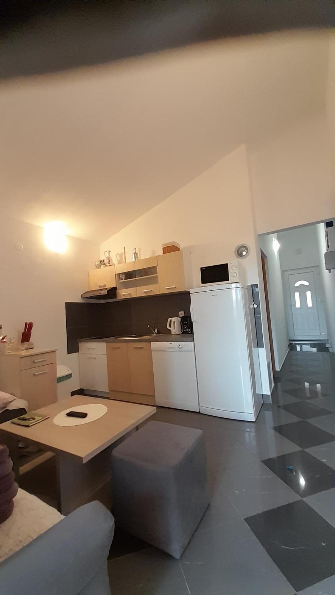 Apartmani Ivankovic Karlobag Room photo